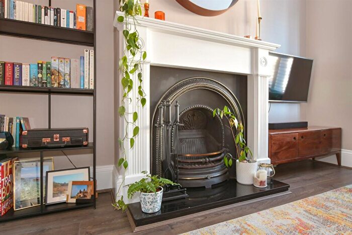 2 Bedroom Terraced House For Sale In Clive Road, Rochester, Kent, ME1