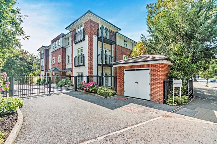 2 Bedroom Flat To Rent In Green Lane, Northwood, HA6