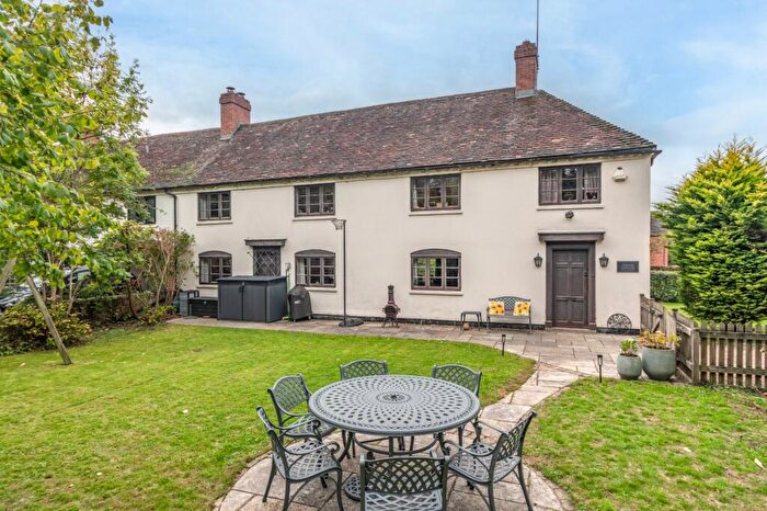 4 Bedroom Barn Conversion For Sale In Icknield Street, Beoley, Redditch, Worcestershire, B98