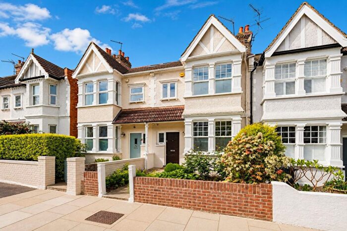 4 Bedroom Terraced House For Sale In Lindfield Road, Pitshanger Lane, Ealing, W5