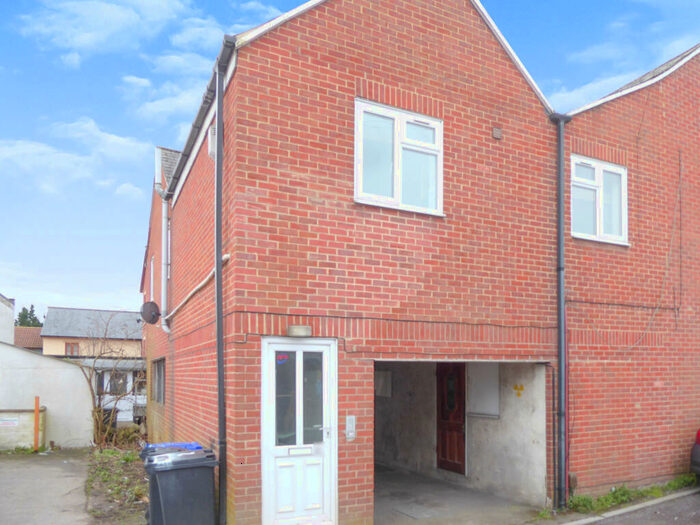 Apartment To Rent In Timbrell Street, Trowbridge, BA14