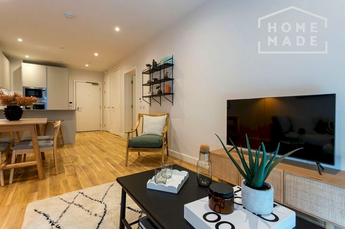 1 Bedroom Flat To Rent In Greenford Quay, Greenford, UB6