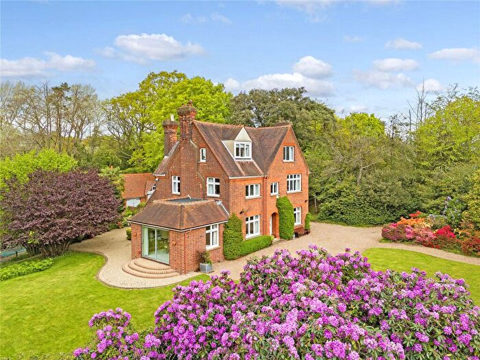 6 Bedroom Detached House For Sale In Fryerning Lane, Ingatestone, Essex, CM4