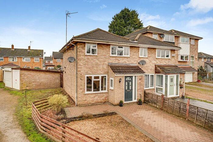 3 Bedroom End Of Terrace House For Sale In Calluna Drive, Bletchley, Milton Keynes, Buckinghamshire, MK3