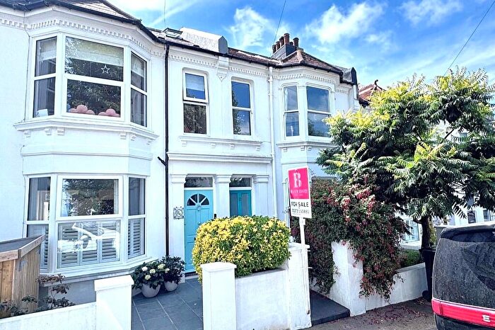 4 Bedroom Terraced House For Sale In Hythe Road, BN1
