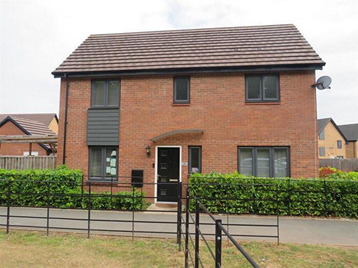 3 Bedroom Detached House For Sale In Jura Way, Smithswood, Birmingham, B36