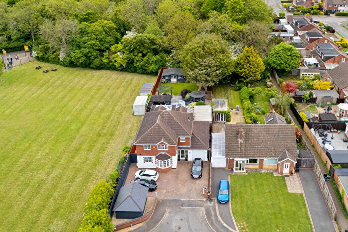 5 Bedroom Detached House For Sale In Ftizwilliam Drive, Barton Seagrave, NN15