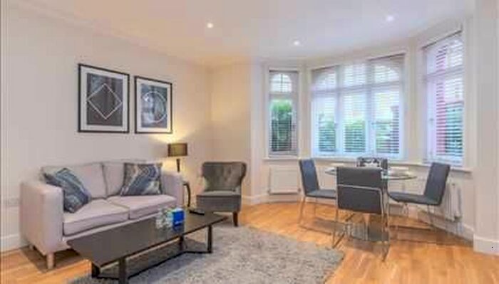 2 Bedroom Flat To Rent In King Street, London, W6