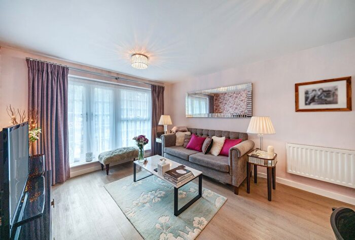 1 Bedroom Flat For Sale In Lypiatt Road, Cheltenham, Gloucestershire, GL50