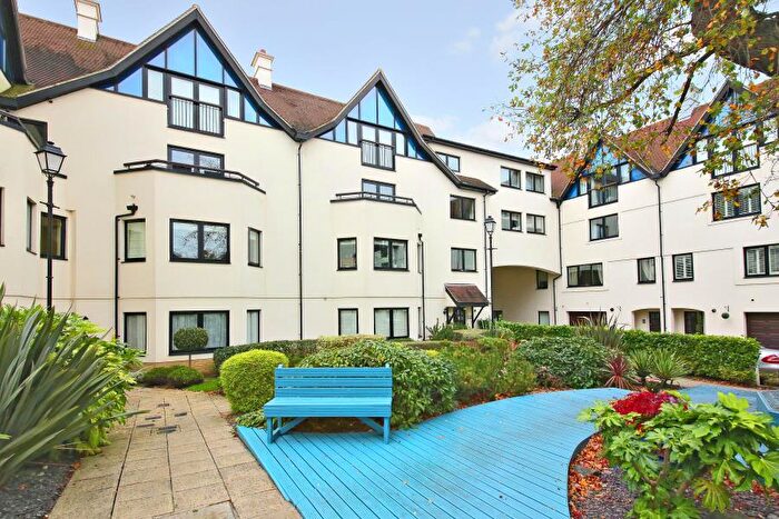 3 Bedroom Apartment To Rent In Viceroy Court, Northwood, HA6