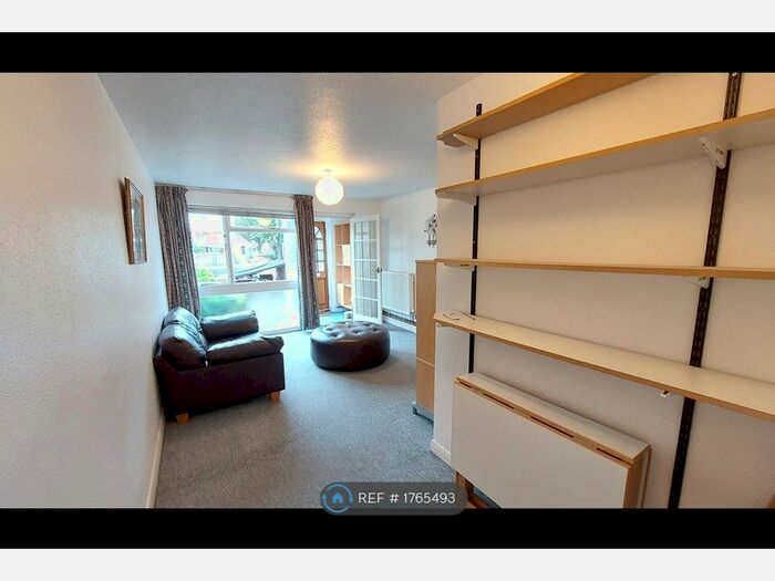 1 Bedroom Flat To Rent In Rectory Grove, Hampton, TW12