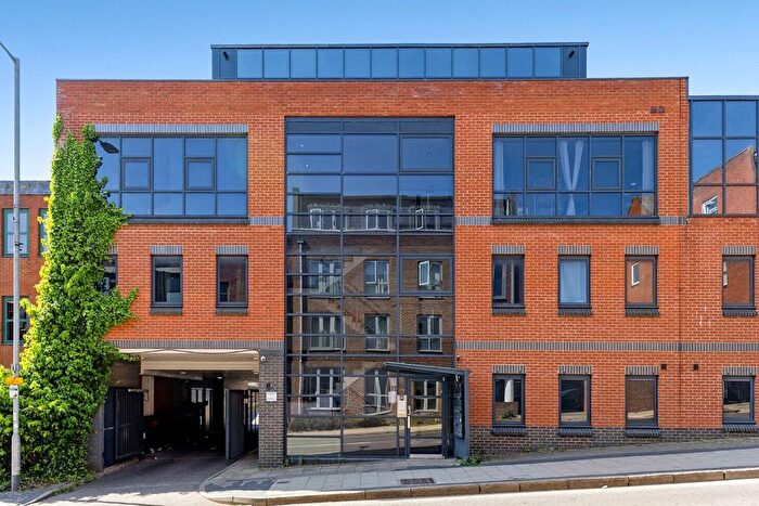 1 Bedroom Flat To Rent In Victoria Street, St Albans, AL1