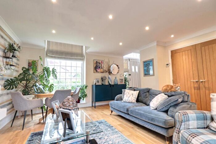 2 Bedroom Barn Conversion For Sale In High Wych, Hertfordshire, Sawbridgeworth, CM21