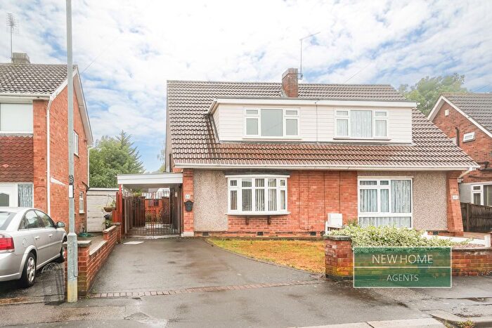 3 Bedroom Semi-Detached House For Sale In Kent Crescent, Wigston, LE18