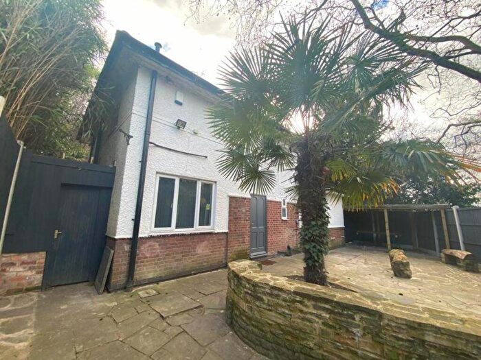 8 Bedroom House To Rent In Derby Road, Nottingham, NG7