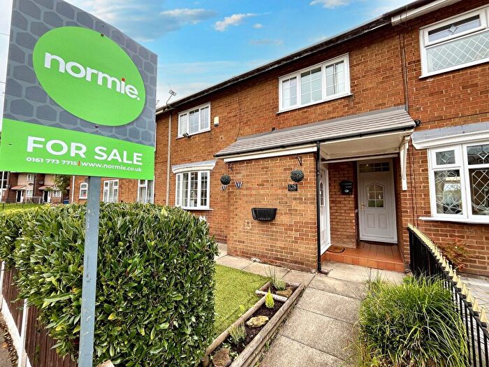 3 Bedroom Terraced House For Sale In Oak Lane, Whitefield, M45