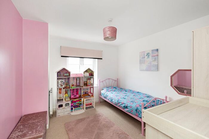 3 Bedroom Terraced House For Sale In Kirklands Park Street, Kirkliston, EH29