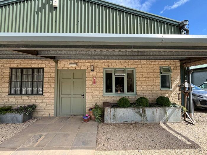 1 Bedroom Flat To Rent In Frogmore Farmhouse, Moreton In Marsh, GL56