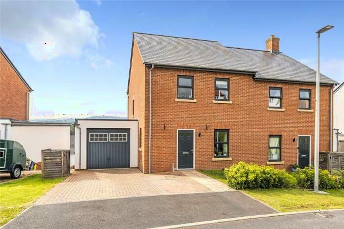 4 Bedroom Semi-Detached House For Sale In Redvers Close, Crediton, Devon, EX17