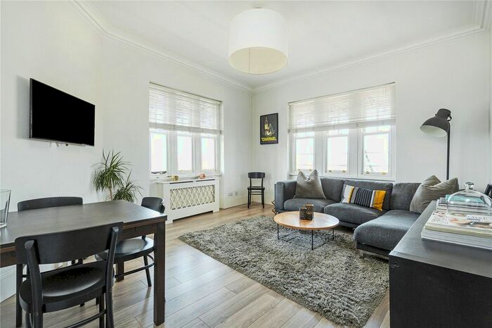 3 Bedroom Flat To Rent In Kings Court Mansions, Fulham Road, London, SW6