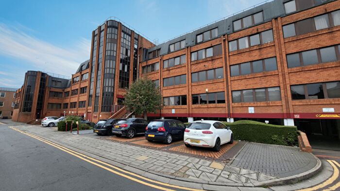 2 Bedroom Apartment For Sale In Priestgate, Peterborough, PE1