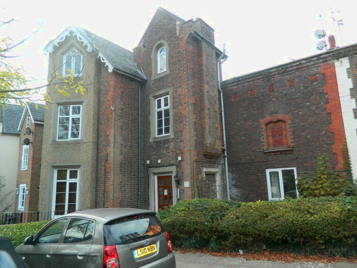 1 Bedroom Flat To Rent In Stoke House, Upton Park, Slough, Berkshire, SL1