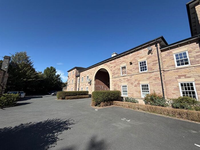 2 Bedroom Apartment For Sale In Chancel Square, Meanwood, Leeds, LS6