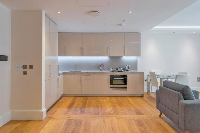 1 Bedroom Flat To Rent In Milford House, Strand, Holborn, WC2R