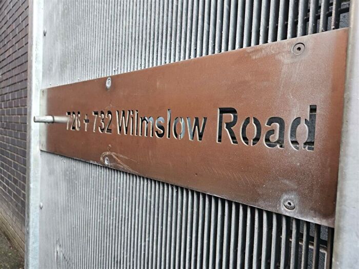 2 Bedroom Apartment For Sale In Wilmslow Road, Didsbury, Manchester, M20