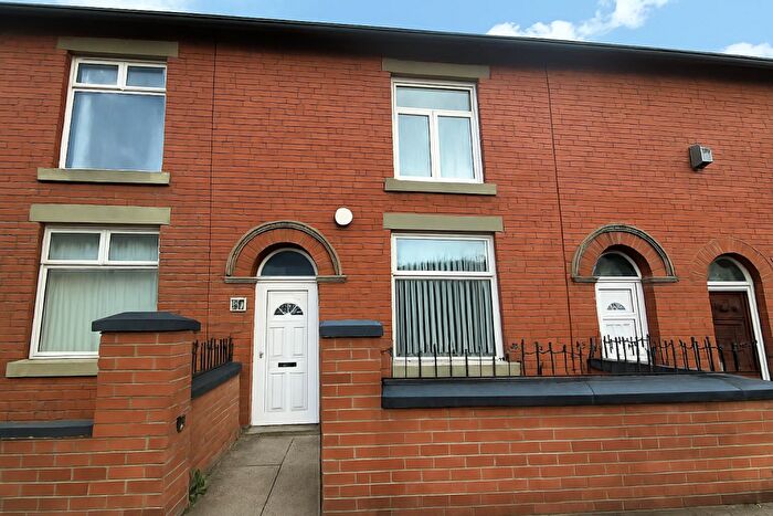 2 Bedroom Terraced House To Rent In Ashton Road, Oldham, OL8