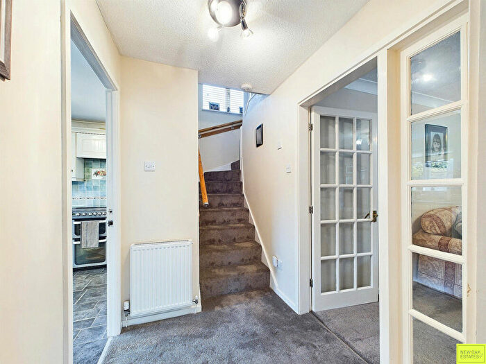4 Bedroom Detached House For Sale In Staffa Drive, Tibshelf, DE55