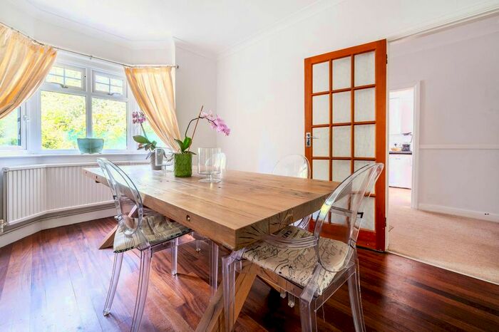 3 Bedroom Detached House To Rent In Anyards Road, Cobham, KT11