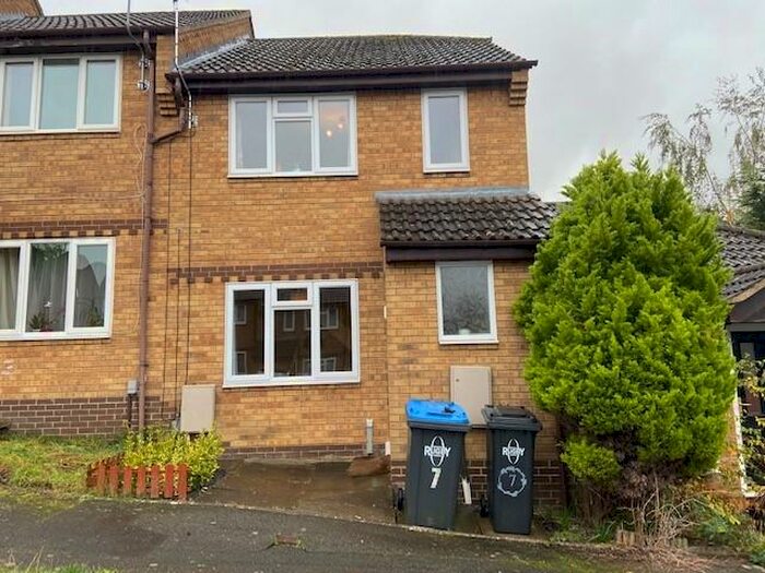 2 Bedroom Terraced House To Rent In Bathurst Close, Rugby, CV22