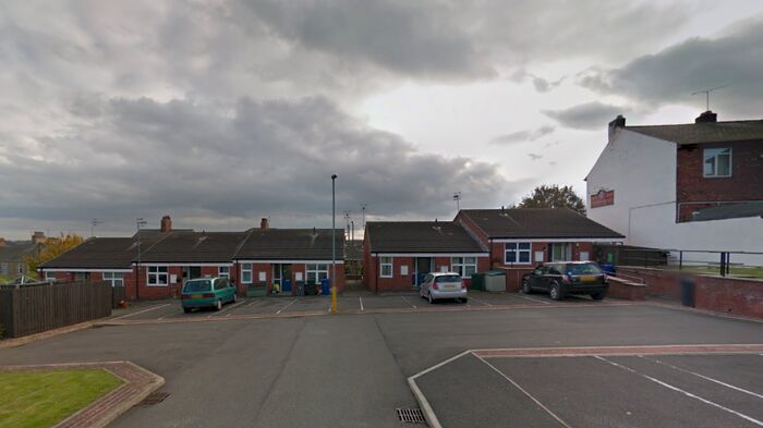 2 Bedroom Bungalow To Rent In Victoria Street, Barnsley, South Yorkshire, S74