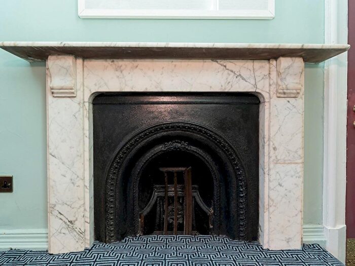 1 Bedroom Flat To Rent In City Centre, BA1