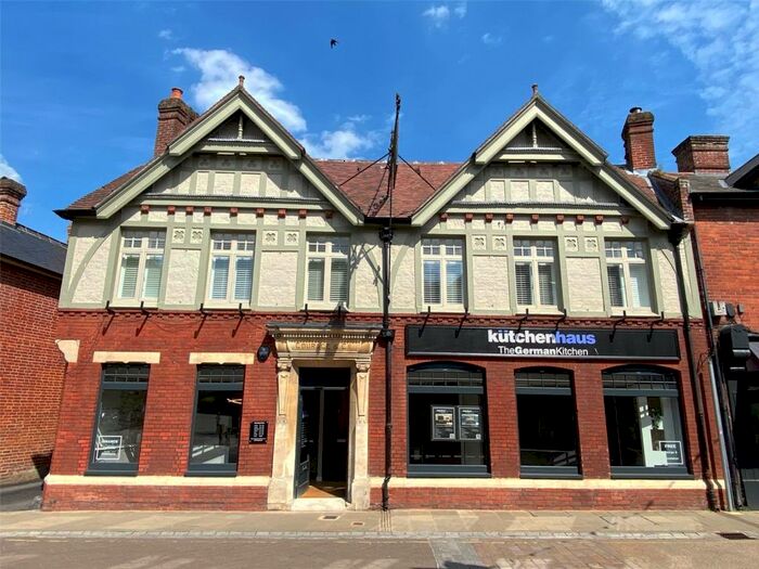 2 Bedroom Apartment To Rent In Church Street, Romsey, Hampshire, SO51