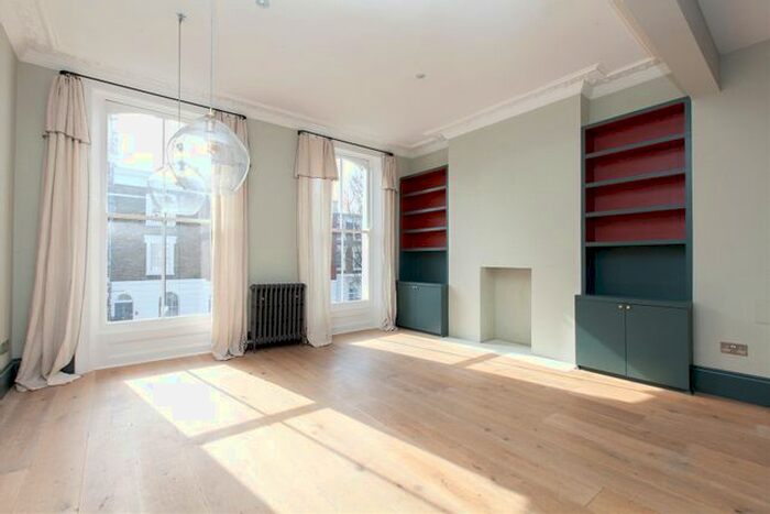 3 Bedroom Flat To Rent In Offord Road, Islington Central, N1