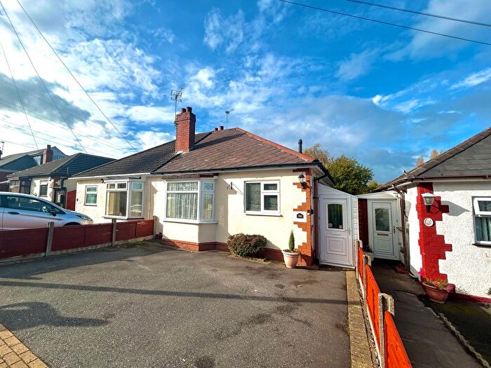 2 Bedroom Semi Detached House For Sale In Pruden Avenue, Lanesfield, WV4