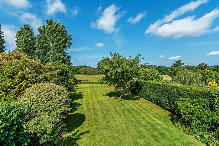 4 Bedroom Detached House For Sale In Little Bookham Street, Bookham, KT23