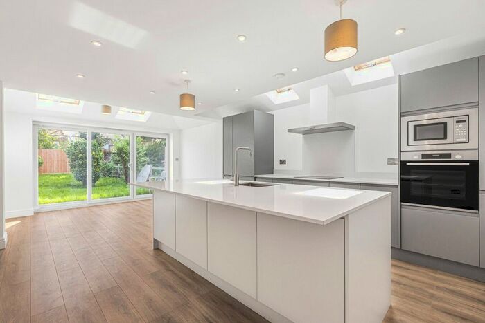 3 Bedroom Terraced House To Rent In Odessa Road, London, E7