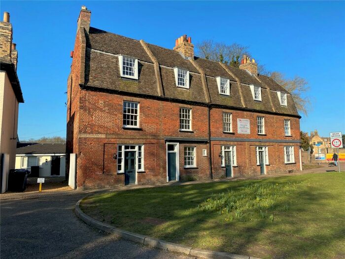 1 Bedroom Apartment To Rent In Bridge Place, Godmanchester, Huntingdon, Cambs, PE29