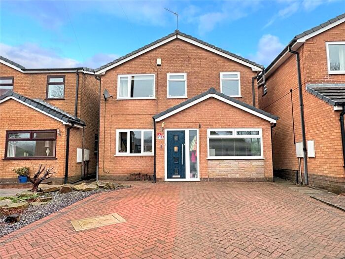 4 Bedroom Detached House For Sale In Simpson Hill Close, Heywood, Greater Manchester, OL10