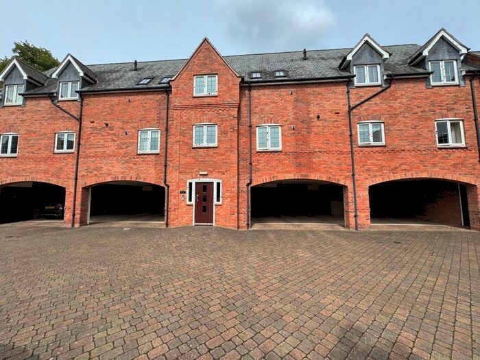 2 Bedroom Flat To Rent In Fowke Street, Rothley, Leicester, LE7
