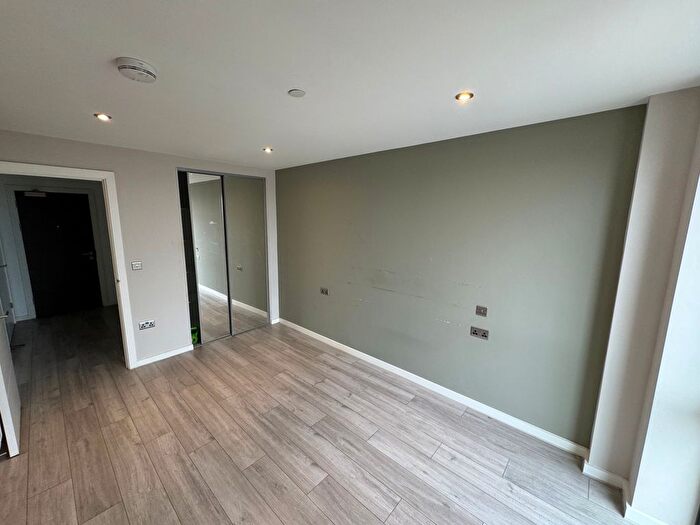 1 Bedroom Flat To Rent In Park Central, Liverpool, L3