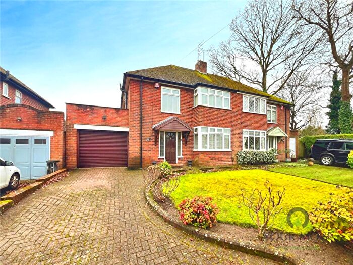 3 Bedroom Semi Detached House For Sale In Kidderminster Road, Kingswinford, West Midlands, DY6