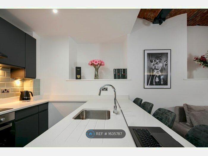 2 Bedroom Flat To Rent In Macintosh Mills, Manchester, M1