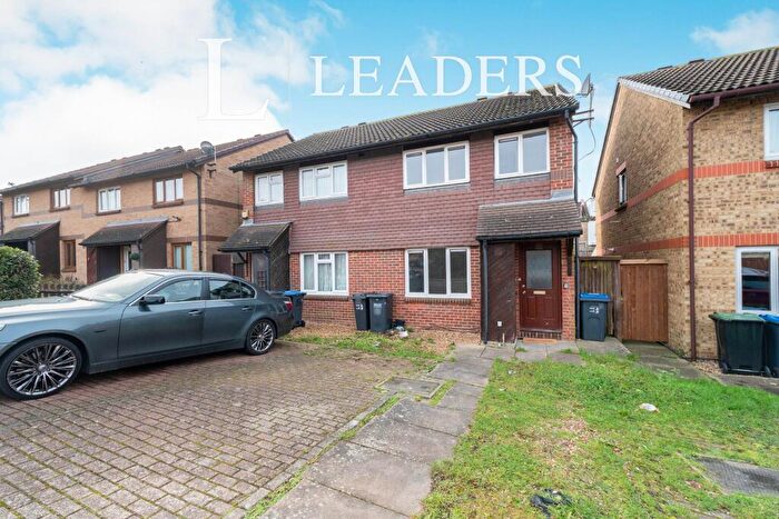 3 Bedroom End Of Terrace House To Rent In Anthony Road, SE25