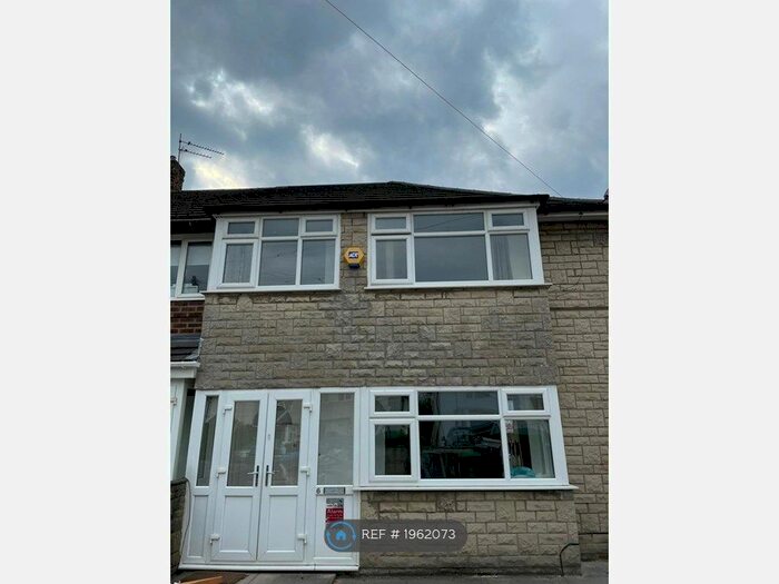 3 Bedroom Terraced House To Rent In Penroy Ave, Manchester, M20