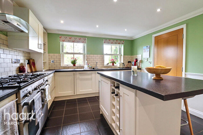 4 Bedroom Semi-Detached House For Sale In Nene Parade, March, PE15