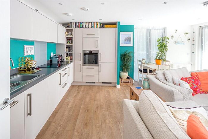 2 Bedroom Apartment For Sale In Lapwing Heights, Waterside Way, London, N17